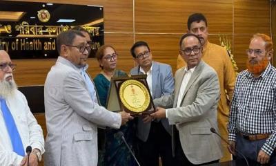 বিদায়ী স্বাস্থ্যসচিব সাইদুর রহমানের সম্মানে মন্ত্রণালয়ে বিদায় অনুষ্ঠান