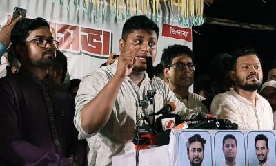 রাজনীতিটাকে দুর্বৃত্তের হাত থেকে মুক্ত করতে হবে: হাসনাত আব্দুল্লাহ