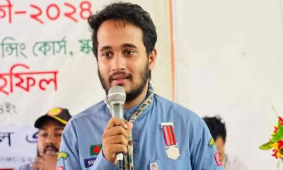 হাসিনার ঘনিষ্ঠদের অনেকেই এখনো সক্রিয়: স্নিগ্ধ 