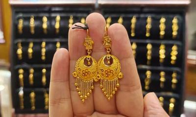 কানের দুলের জন্যে প্রাণ কেড়ে নিলো ৪ বছরের শিশুর