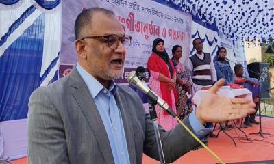 সংস্কারের মাধ্যমে বৈষম্যহীন ও ন্যায়বিচার প্রতিষ্ঠা সম্ভব: বাণিজ্য উপদেষ্টা 