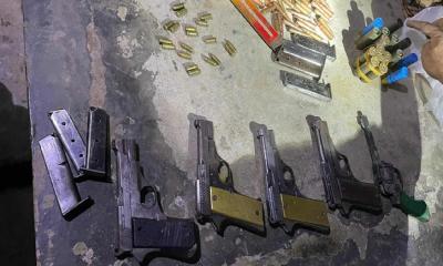 রাউজানে পুকুরে লুকানো অস্ত্র উদ্ধার