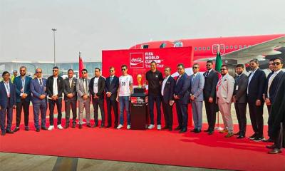 বিশ্বকাপের আসল ট্রফি এখন ঢাকায়, যারা সরাসরি দেখতে পাবেন