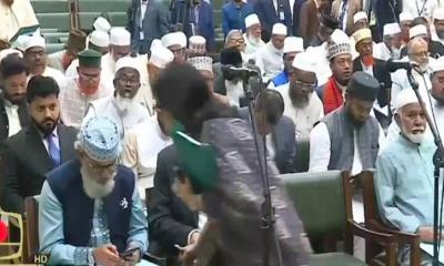 সংবিধান সংস্কারের শপথ শুরু হতেই বেরিয়ে গেলেন রুমিন-ইশরাক