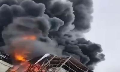 ইরানি ক্ষেপণাস্ত্র হামলায় ইসরায়েলের শিল্পাঞ্চলে অগ্নিকাণ্ড