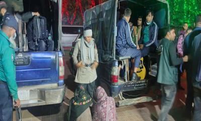 সোহরাওয়ার্দী উদ্যানে যৌথবাহিনীর অভিযান