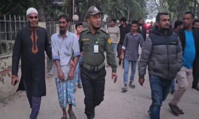 শরীয়তপুরে সরকারি ওষুধ সরিয়ে নেওয়ার ঘটনায় আটক ২