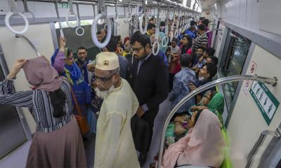 খুচরা টাকা পরিশোধে জটিলতার শঙ্কা