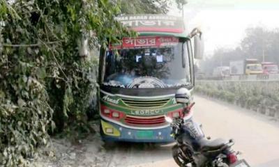 বাসে কলেজছাত্রীকে রাতভর ধর্ষণ, চালক-হেলপার গ্রেপ্তার