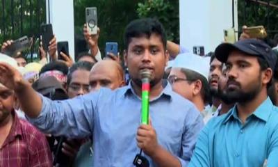 শিক্ষকদের ওপর হামলায় সরকারকে প্রকাশ্যে ক্ষমা চাইতে হবে: হাসনাত 