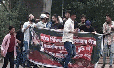 ঢাবিতে ছাত্রলীগের ঝটিকা মিছিল, মাইক্রোবাসসহ আটক ২