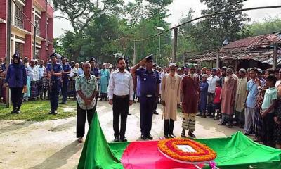 রাষ্ট্রীয় মর্যাদায় শেষ বিদায় বীর মুক্তিযোদ্ধা মফিজল হককে