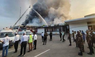 বিমানবন্দরে আগুন, উদ্ধার কাজে ২ প্লাটুন বিজিবি মোতায়েন