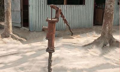 টিউবওয়েলে উঠছে না পানি, সরাইলে দুর্ভোগে জনজীবন