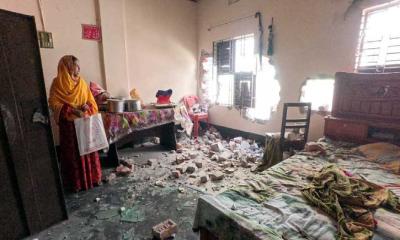 মুক্তিযোদ্ধার বাড়িতে জামাইয়ের বিরুদ্ধে হামলা, ভাঙচুরের অভিযোগ 