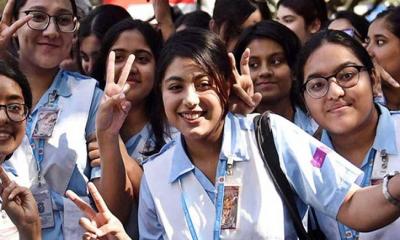 ফেল থেকে জিপিএ-৫ পেল ৩২ শিক্ষার্থী, পাস ৩৯৩ জন