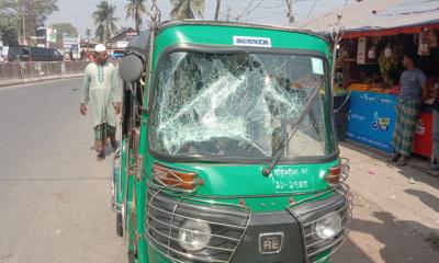 বাস কাউন্টার দখল নিয়ে বিএনপির দু’গ্রপের সংঘর্ষ, আহত ১০