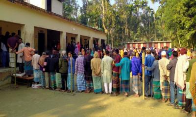 লক্ষ্মীপুরে ৭ ঘণ্টায় ভোট পড়েছে ৫০ শতাংশ