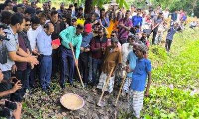 জলাবদ্ধতা নিরসনে ঈশ্বরদীতে খাল পুনঃখনন প্রকল্পের উদ্বোধন
