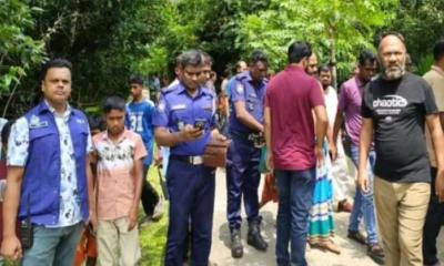 বাগেরহাটে ব্যবসায়ীর বাড়িতে ডাকাত দলের হামলা, আহত ২