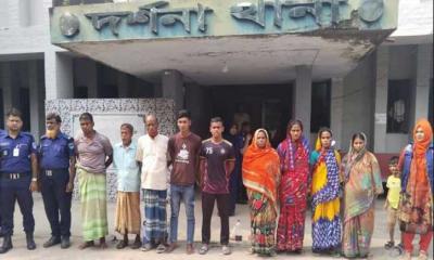 চুয়াডাঙ্গায় পুলিশের ওপর হামলা ও আসামি ছিনতাই: প্রধান আসামিসহ গ্রেপ্তার ৯