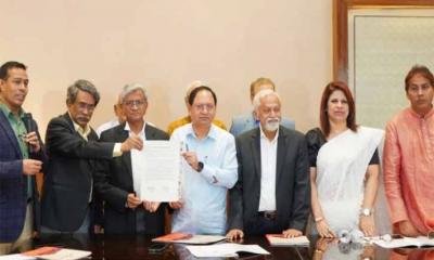 বিতর্ক শেষে জুলাই সনদে স্বাক্ষর করল গণফোরাম