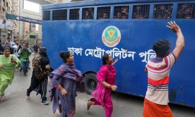 একদিনে আ.লীগের ১৬৪৯ জন গ্রেপ্তার, আগ্নেয়াস্ত্র ককটেল উদ্ধার