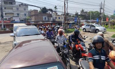 দুই দিনের তেল দুই ঘণ্টায় শেষ হচ্ছে, কোথায় যাচ্ছে-প্রশ্ন টুকুর