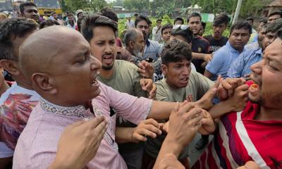 ঠাকুরগাঁওয়ে পাম্প কর্তৃপক্ষ ও গ্রাহকদের সংঘর্ষ, সড়ক অবরোধ