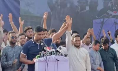 ফার্মের মুরগিরা রাস্তায় নেমেছিল বলেই আপনি শিক্ষামন্ত্রী: হাসনাত