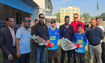 ঠাকুরগাঁওয়ে ক্রিকেটের নতুন সম্ভাবনা দেখছেন বিসিবি পরিচালক