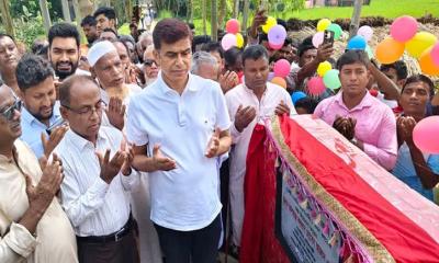 হিন্দুদের জমি দখলের চেষ্টা না করার হুঁশিয়ারি প্রতিমন্ত্রীর