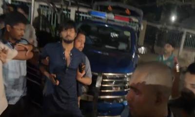 শাহবাগে ডাকসুর দুই নেতার ওপর ছাত্রদলের হামলা