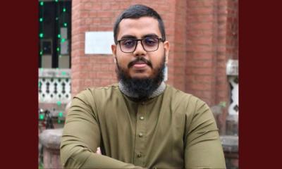 লাইভ চলার মধ্যেই গ্রেপ্তার এনসিপির কেন্দ্রীয় নেতা