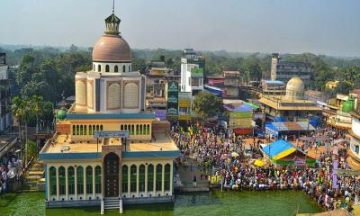 আধ্যাত্মিক জীবনের উজ্জ্বল আলোকবর্তিকা মাইজভান্ডার দরবার