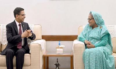 ভুটান থেকে বিদ্যুৎ আনতে ভারতের সহযোগিতা চাইলেন প্রধানমন্ত্রী