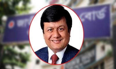 এনবিআরের পদ থেকে সরিয়ে দেওয়া হলো মতিউরকে