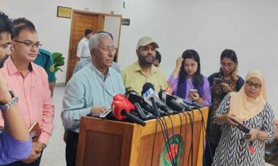 খসড়া তালিকা প্রকাশ : নতুন ভোটার ৪৫ লাখ, বাদ ২১ লাখ