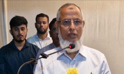 কর্মকর্তারা ব্যক্তির কাছে নয়, আইনের কাছে দায়বদ্ধ : ইসি আনোয়ারুল