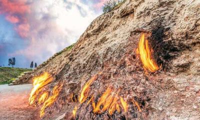 ৪০০০ বছর ধরে জ্বলছে আগুন