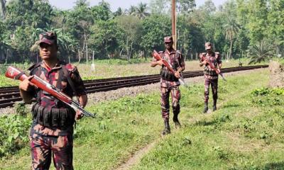 সীমান্ত দিয়ে জ্বালানি তেল পাচার রোধে সতর্ক অবস্থানে জিবিজি