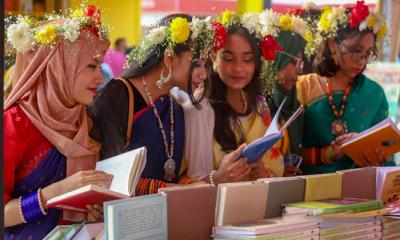 বইয়ের মেলায় ফাগুন হাওয়া