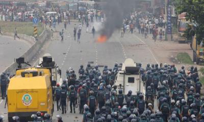 রাজনৈতিক অস্থিরতা বাড়লে অর্থনীতিতে ধস নামার শঙ্কা