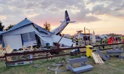 পোল্যান্ডে বিমান বিধ্বস্ত, পাইলটসহ নিহত পাঁচ