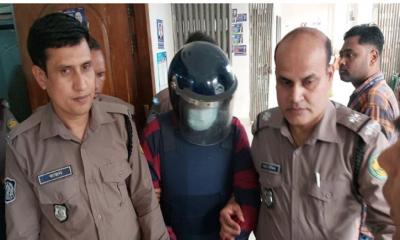 গৃহকর্মী নির্যাতন মামলায় স্ত্রীসহ বিমানের এমডি সাফিকুর গ্রেপ্তার