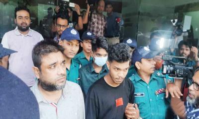 গান গেয়ে ‘হত্যা’: পুলিশের জালে ৩ জন