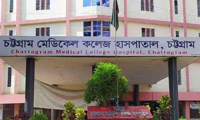 চট্টগ্রামে বহুতল ভবনে আগুন, নিহত দুই