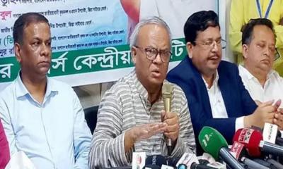 মারামারি করে আ.লীগ, আটক হয় বিএনপির লোক: রিজভী