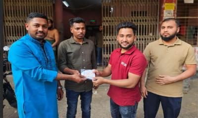 রমজান উপলক্ষে ঢাকা কলেজ শিক্ষার্থীদের মাঝে তসবিহ-টুপি বিতরণ