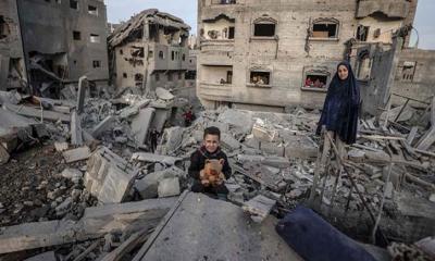 গাজায় ইসরায়েলি হামলায় একদিনে নিহত ৬৭ ফিলিস্তিনি